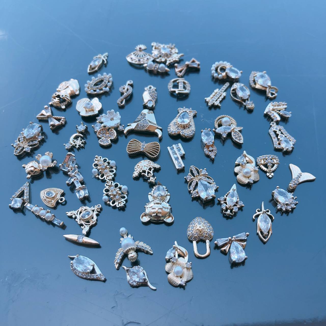 CLEARANCE (NO REFUND/ NO RETURN) - Nail Art Zircon Charm Mix Design - 100 pcs/bag